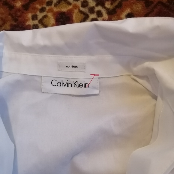 Calvin Klein Button Up Shirt - Picture 3 of 3